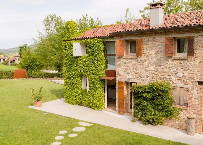 Maeli Winery House